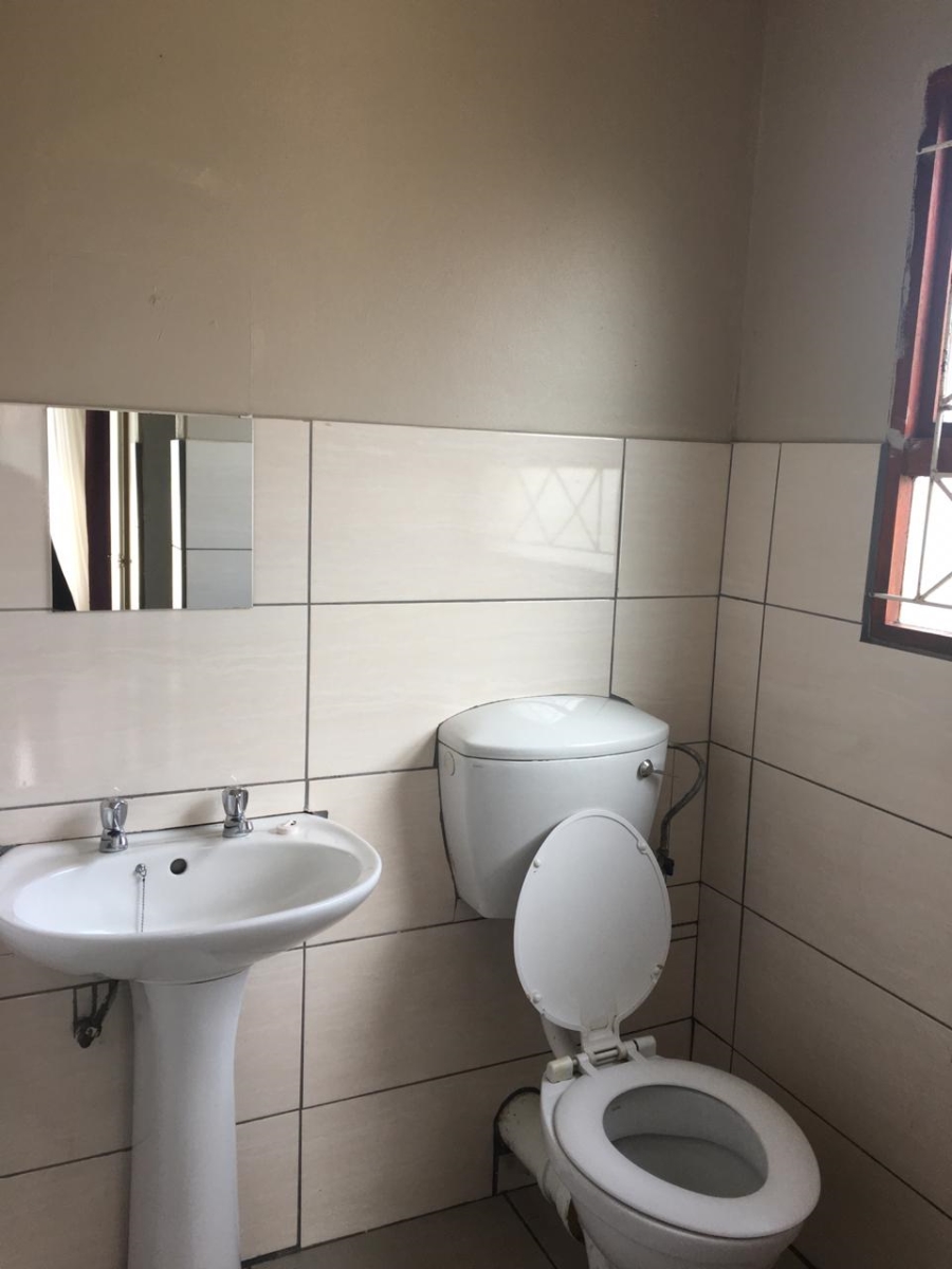 To Let 3 Bedroom Property for Rent in Amalinda Eastern Cape